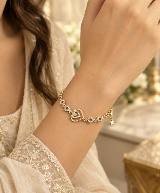 Luxe Heart Charm Gold Bracelet